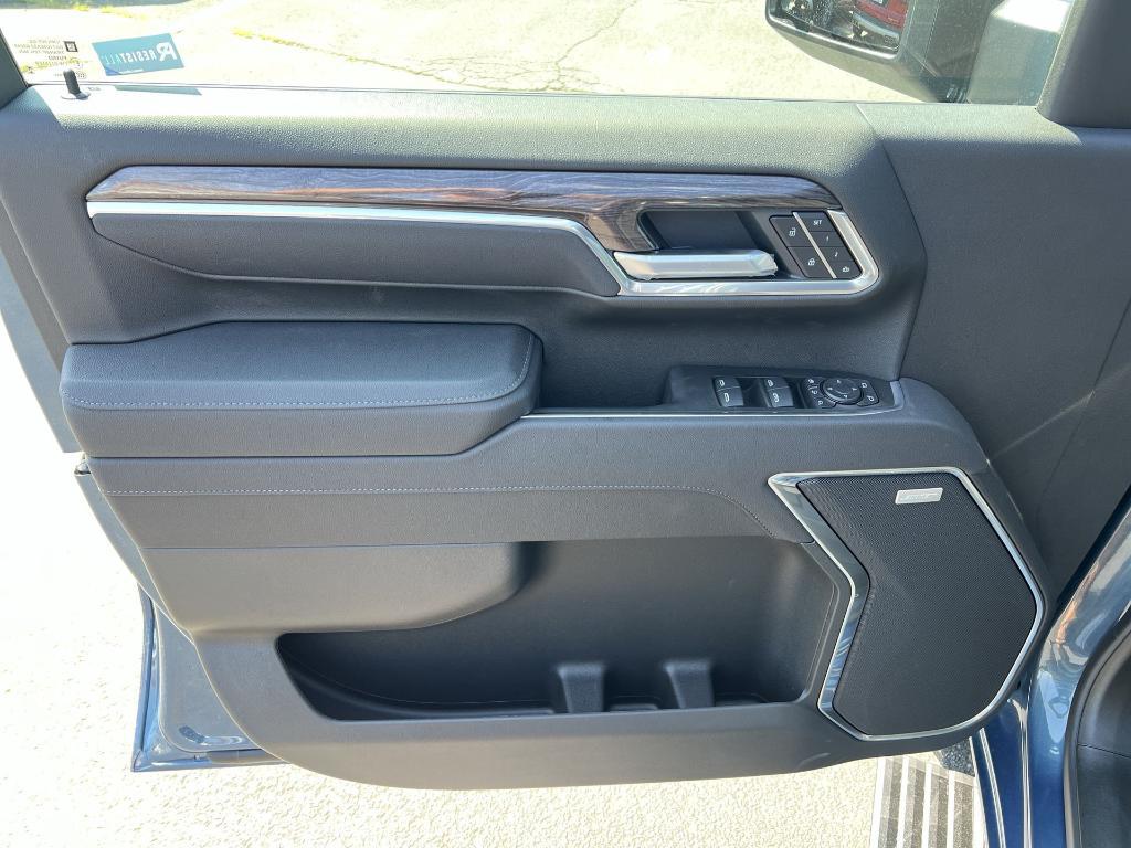 new 2025 Chevrolet Silverado 2500 car, priced at $78,393
