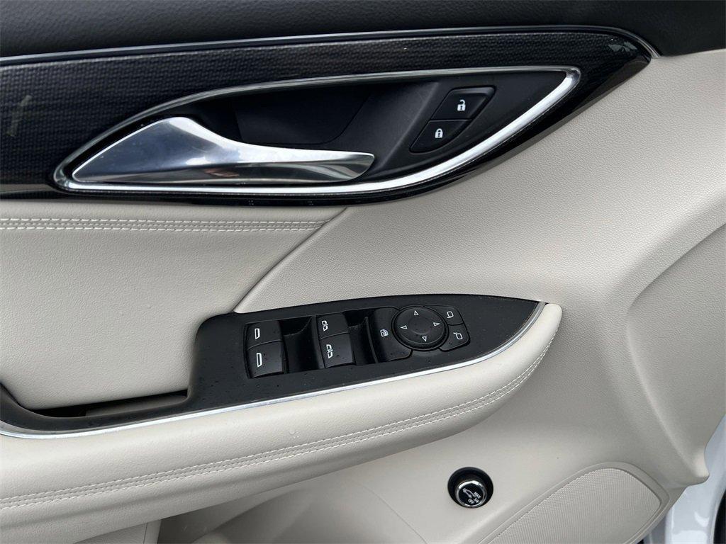 used 2022 Buick Envision car, priced at $25,279
