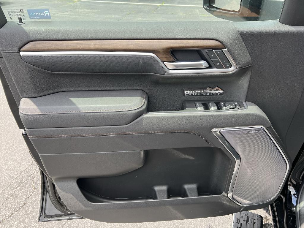 new 2025 Chevrolet Silverado 1500 car, priced at $74,267