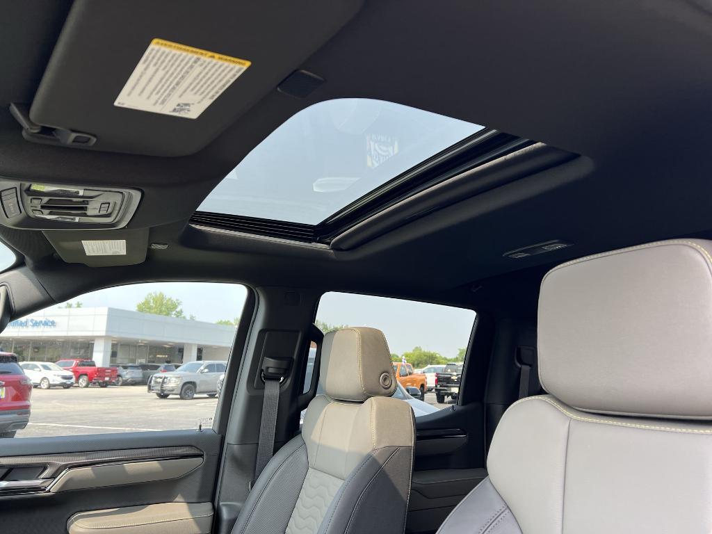 new 2025 Chevrolet Silverado 1500 car, priced at $70,200