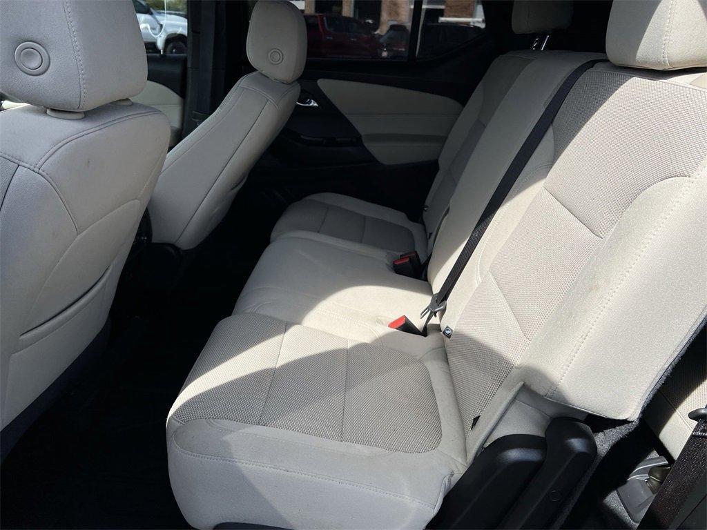 used 2023 Chevrolet Traverse car, priced at $25,170