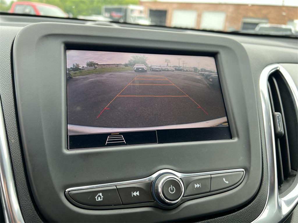 used 2022 Chevrolet Equinox car, priced at $18,282