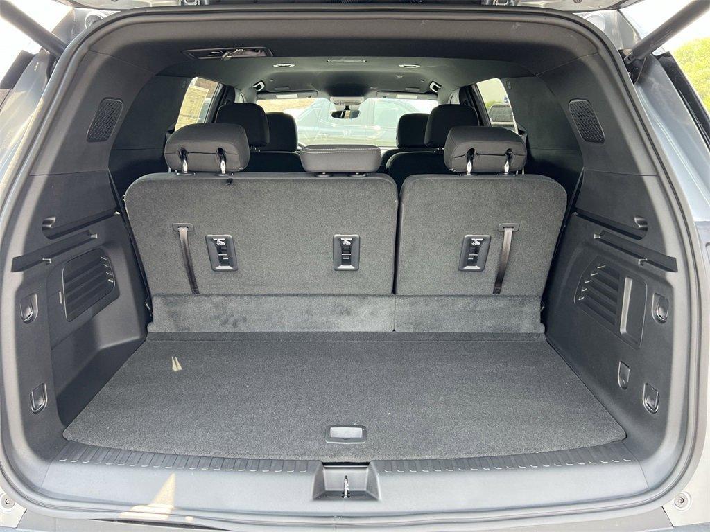 new 2026 Chevrolet Traverse car, priced at $42,571
