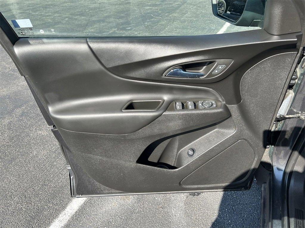 used 2022 Chevrolet Equinox car, priced at $22,351