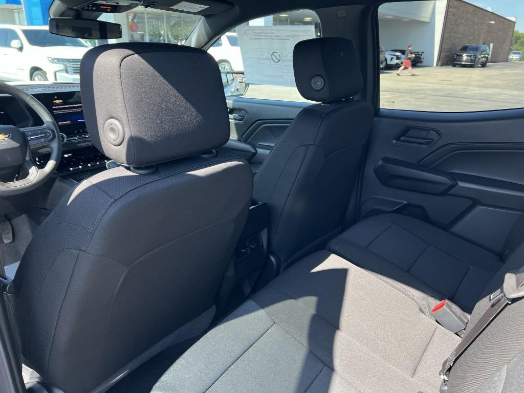 new 2025 Chevrolet Colorado car, priced at $32,055