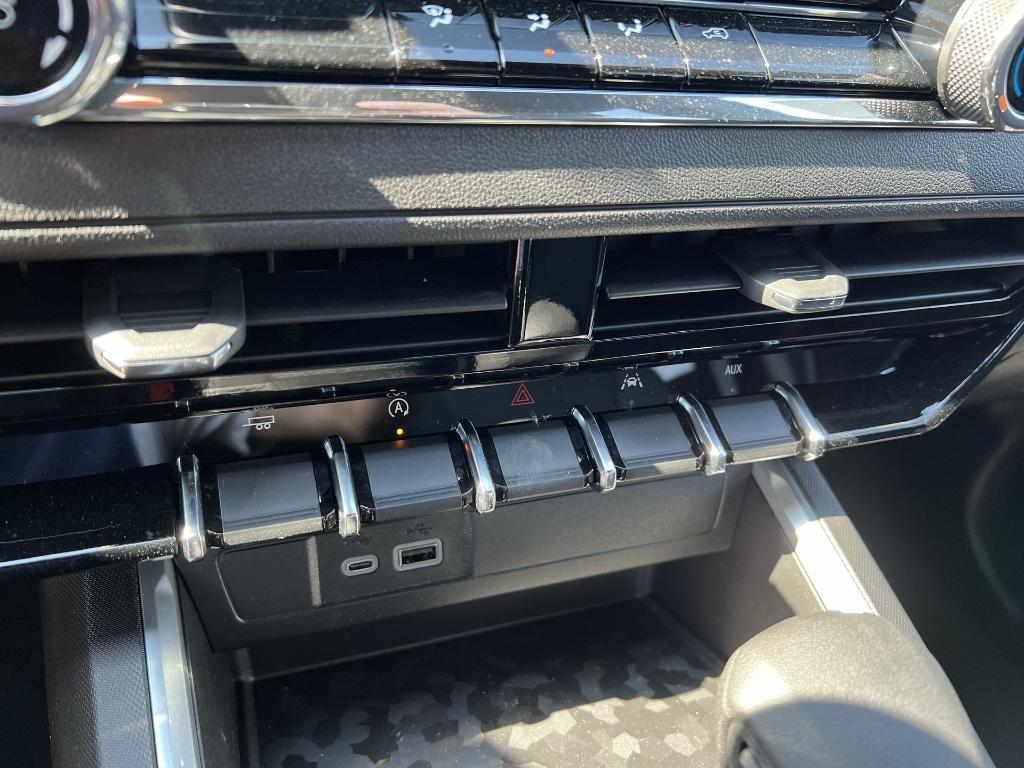 new 2025 Chevrolet Colorado car, priced at $32,055