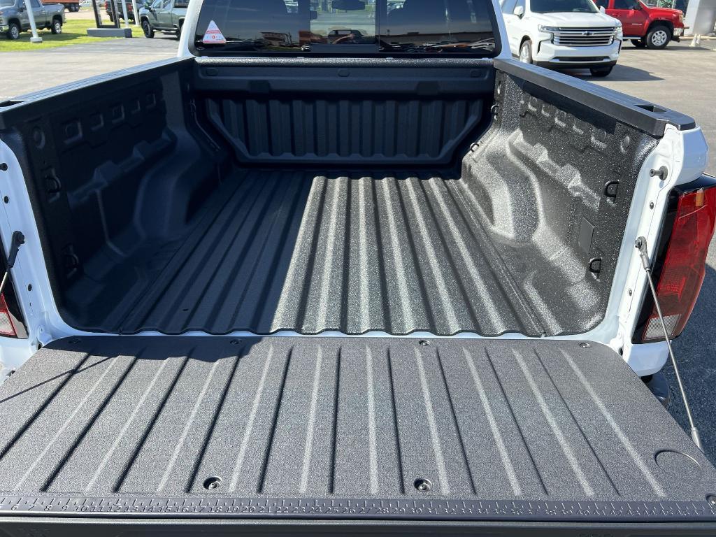 new 2025 Chevrolet Colorado car, priced at $32,055