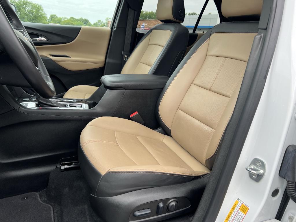 used 2022 Chevrolet Equinox car, priced at $26,692