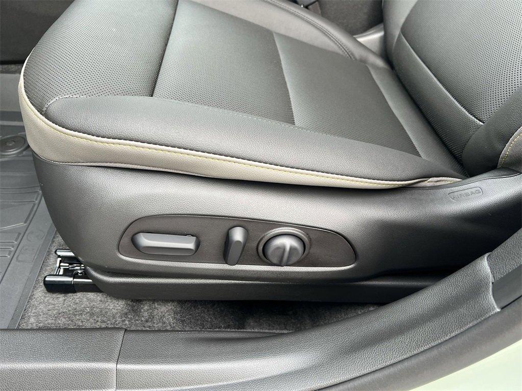 new 2025 Chevrolet Trax car, priced at $25,855