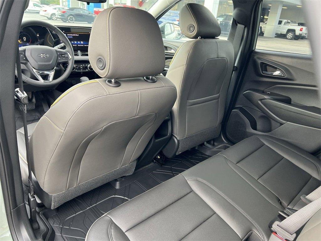 new 2025 Chevrolet Trax car, priced at $25,855
