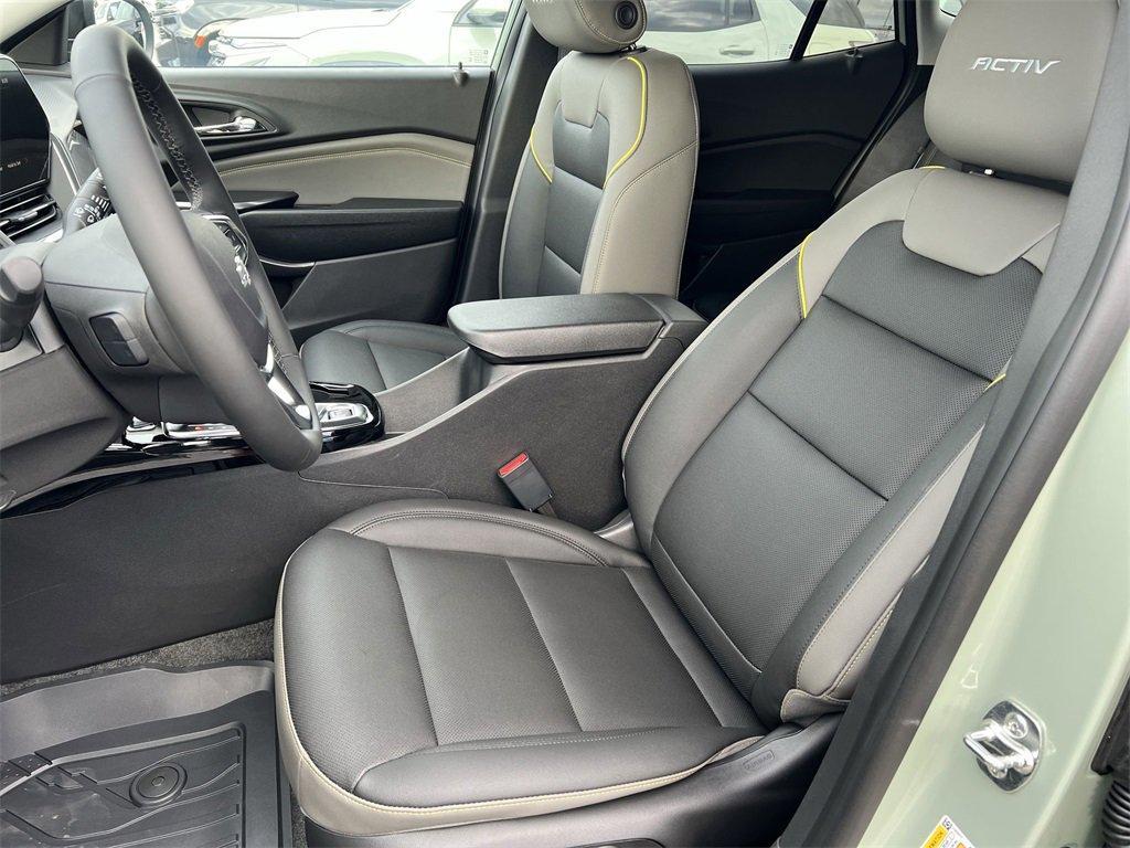 new 2025 Chevrolet Trax car, priced at $25,855
