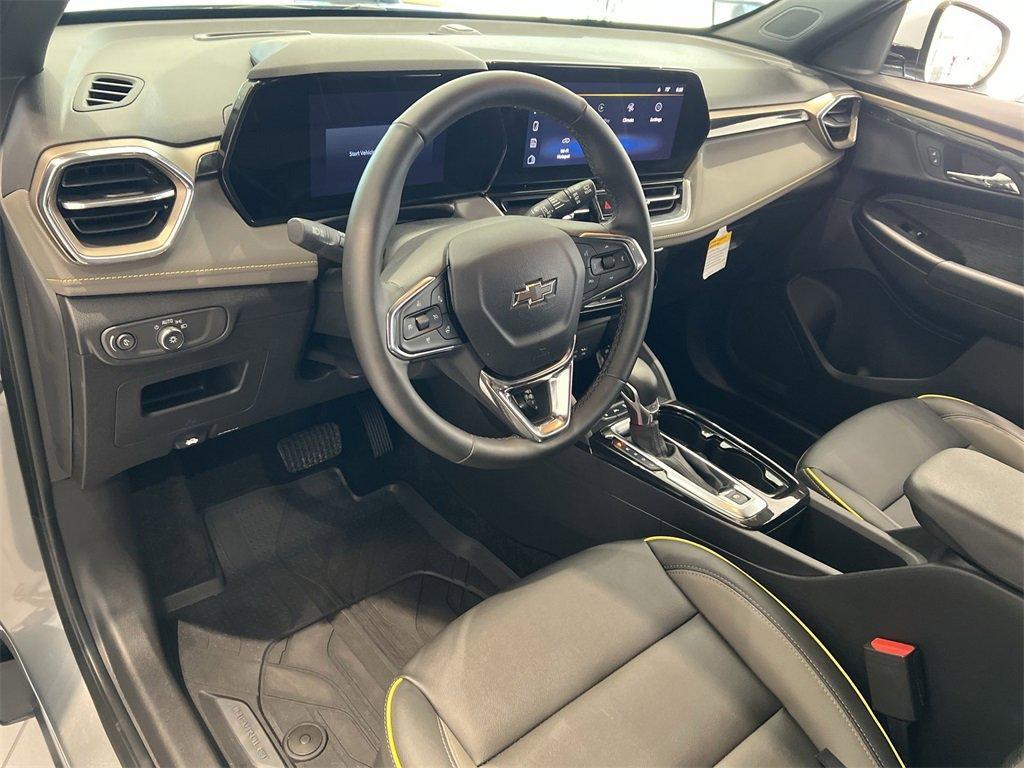 new 2025 Chevrolet TrailBlazer car, priced at $28,677