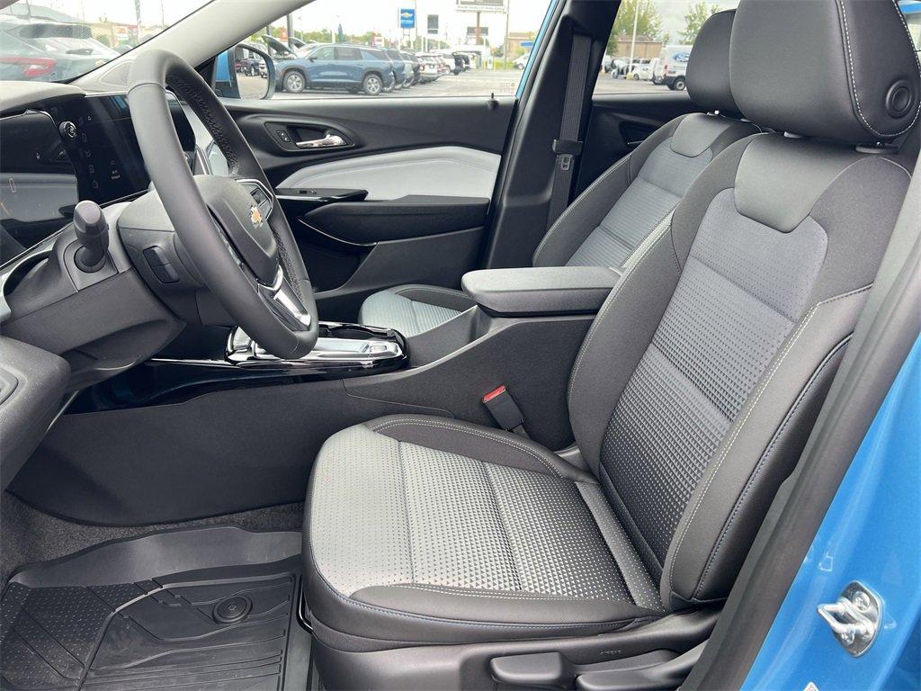 new 2025 Chevrolet Trax car, priced at $25,446