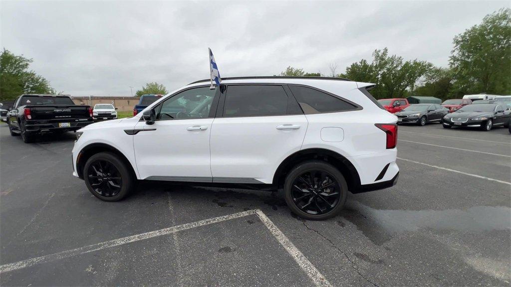 used 2023 Kia Sorento car, priced at $34,940