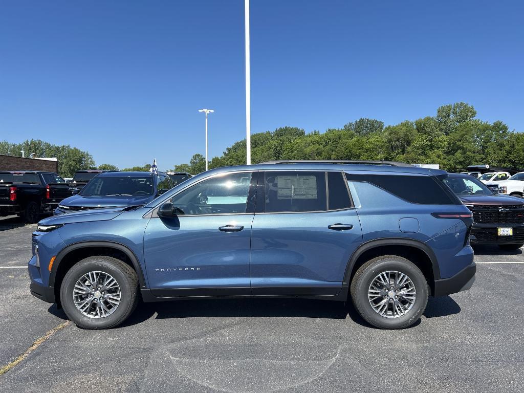 new 2025 Chevrolet Traverse car, priced at $42,318