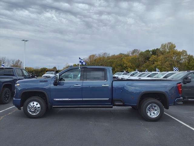 new 2025 Chevrolet Silverado 3500 car, priced at $87,204