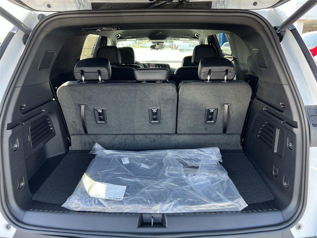 new 2026 Chevrolet Traverse car, priced at $42,571