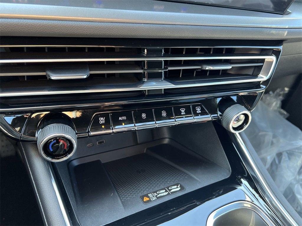 new 2026 Chevrolet Traverse car, priced at $42,571