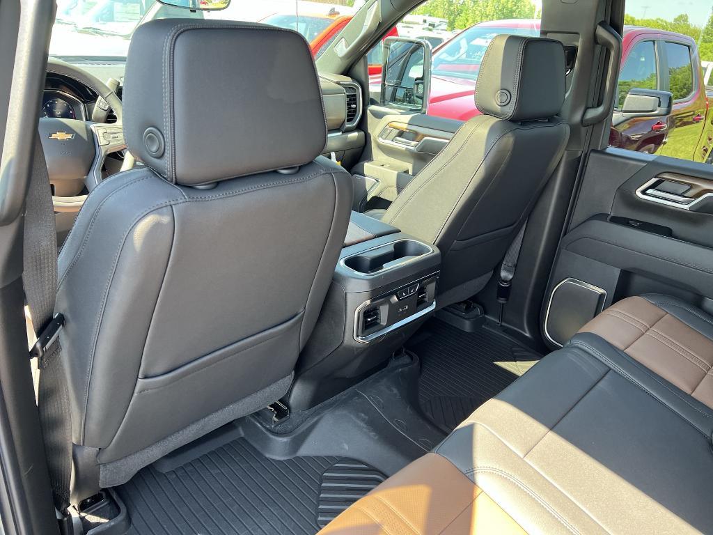 new 2025 Chevrolet Silverado 2500 car, priced at $83,667