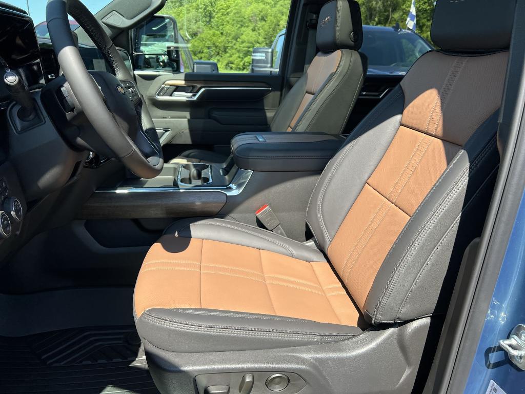 new 2025 Chevrolet Silverado 2500 car, priced at $83,667