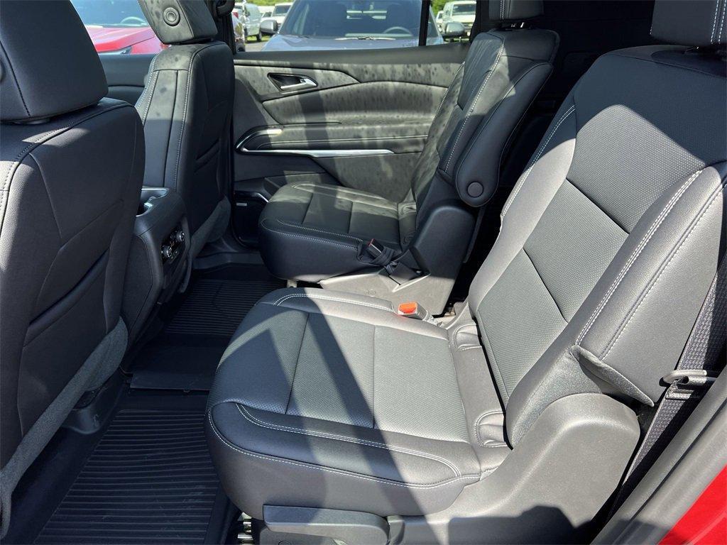 new 2025 Chevrolet Traverse car, priced at $50,920