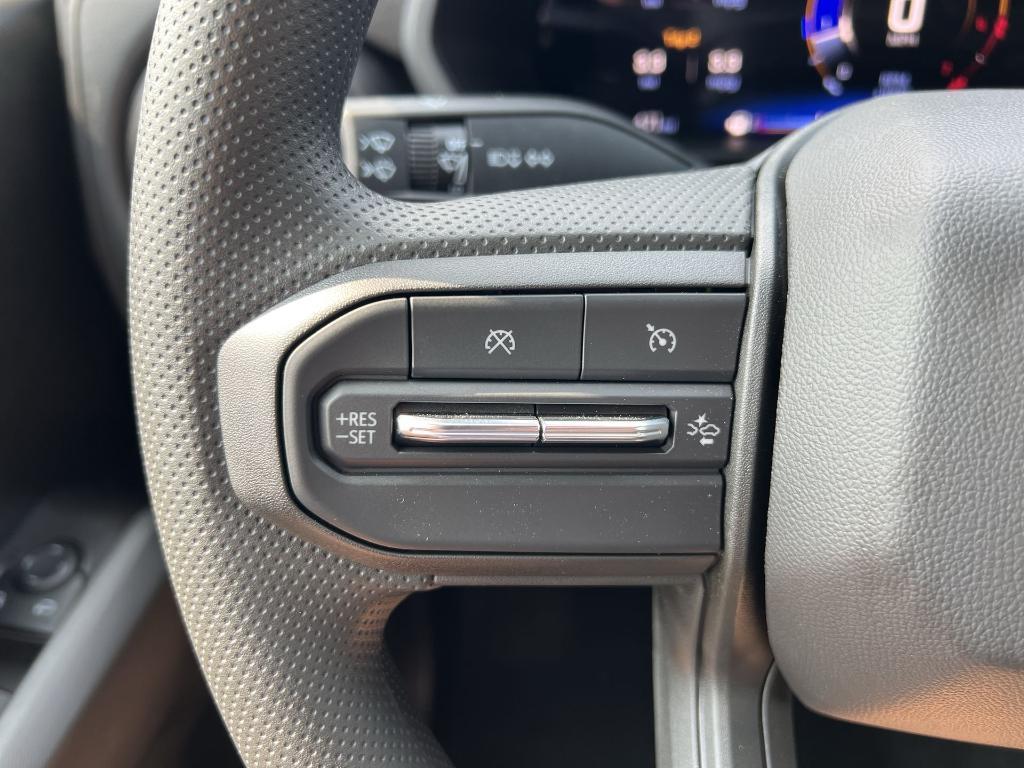 new 2025 Chevrolet Colorado car, priced at $32,956