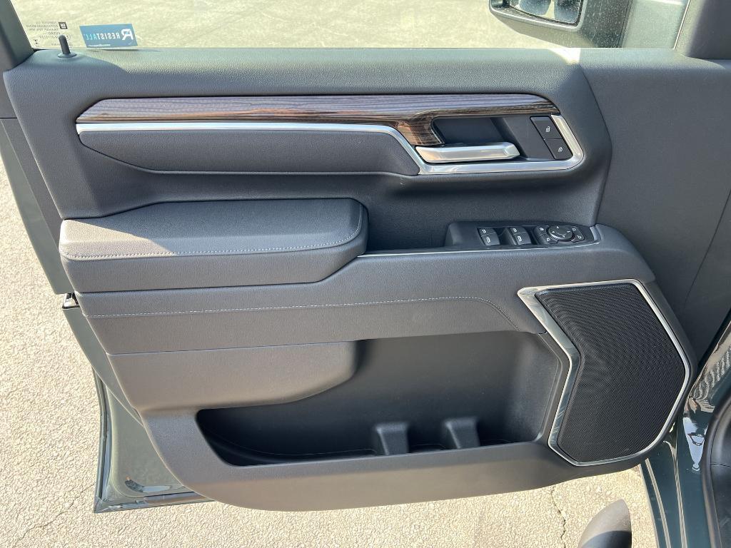 new 2025 Chevrolet Silverado 2500 car, priced at $75,766