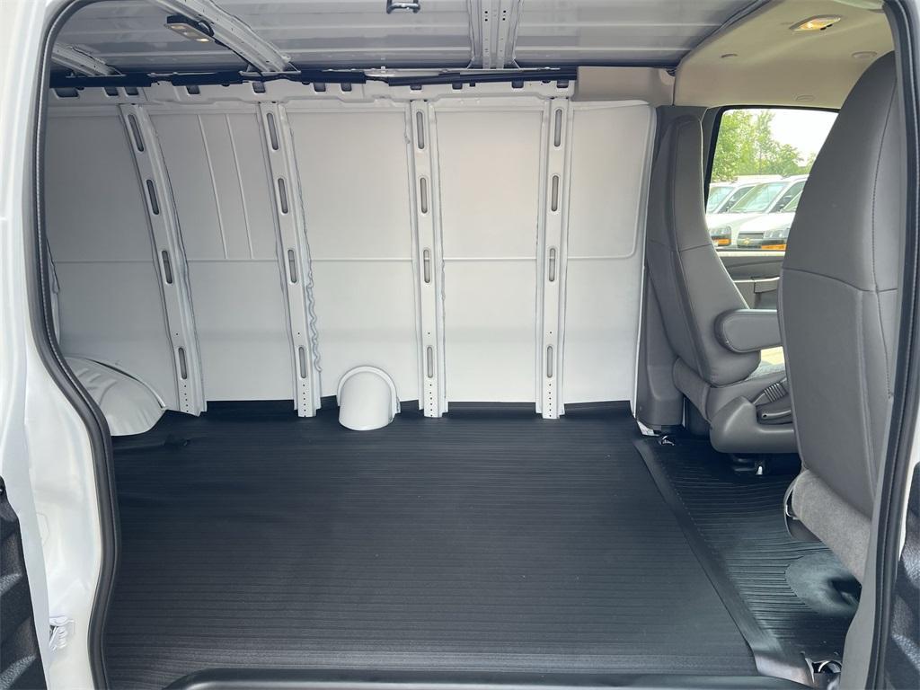 new 2025 Chevrolet Express 3500 car, priced at $48,630