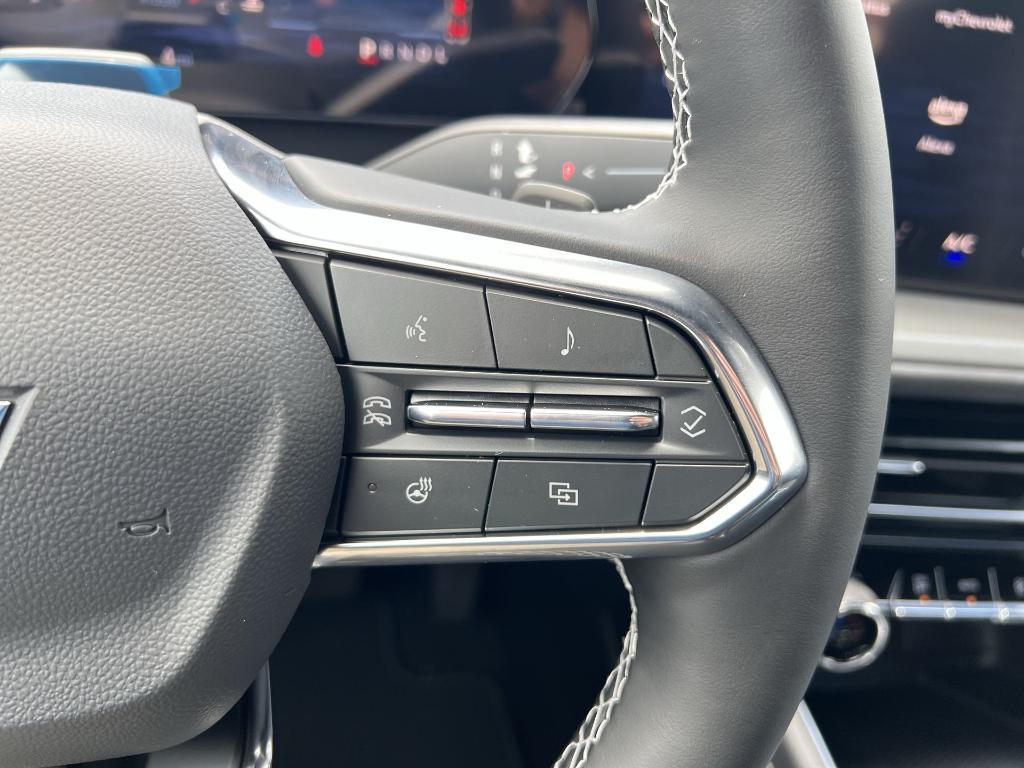 new 2025 Chevrolet Traverse car, priced at $44,765