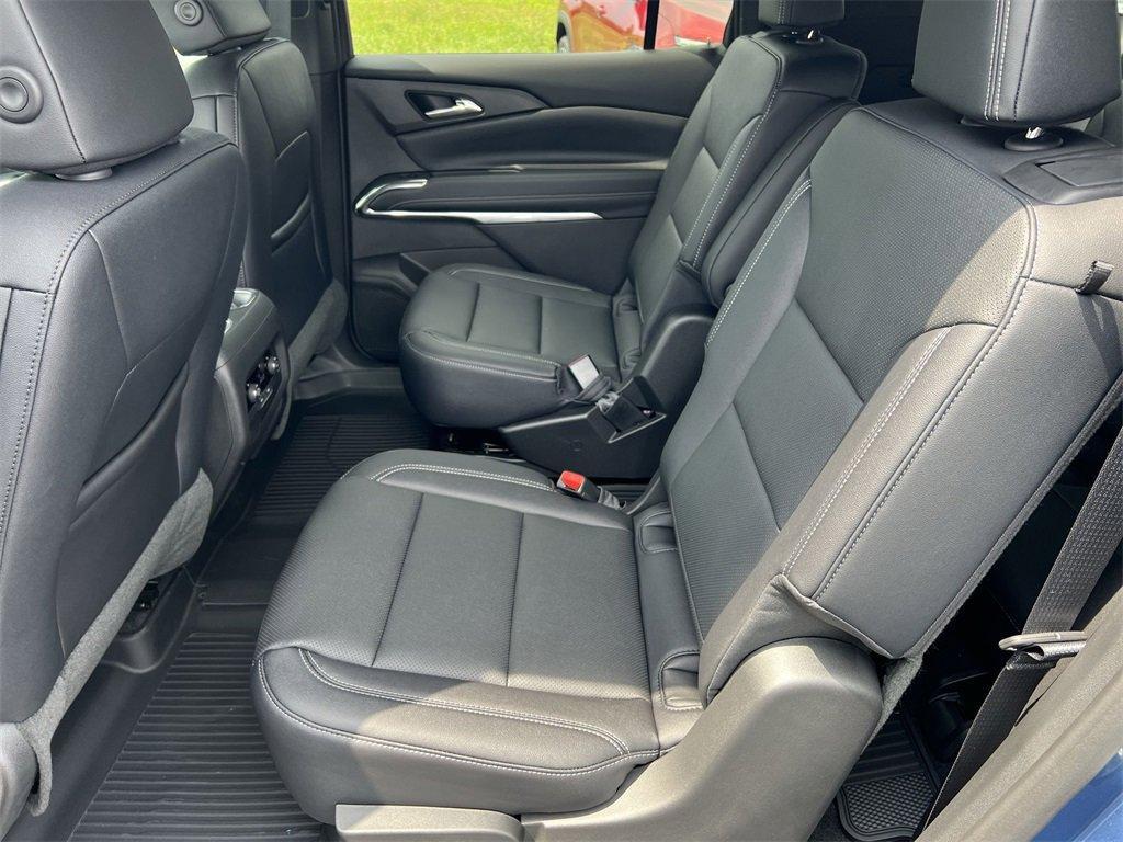 new 2026 Chevrolet Traverse car, priced at $45,451