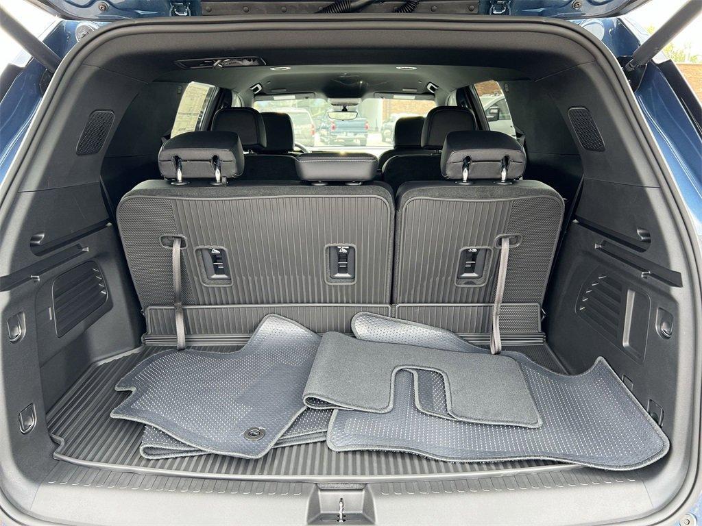new 2026 Chevrolet Traverse car, priced at $45,451
