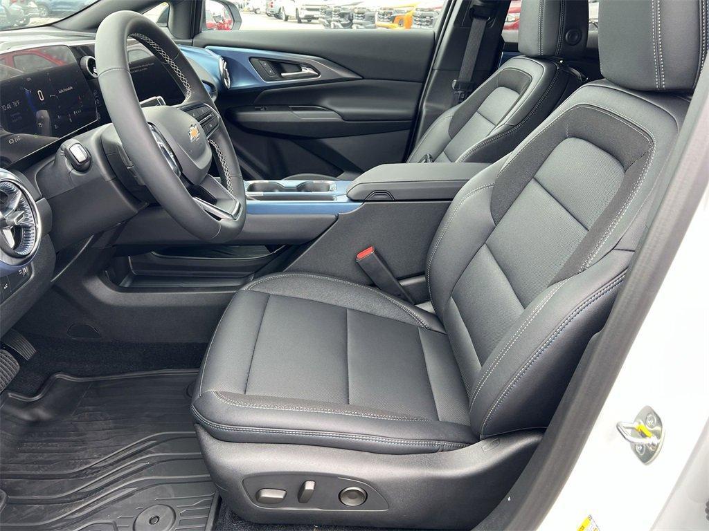 new 2025 Chevrolet Equinox EV car, priced at $38,185