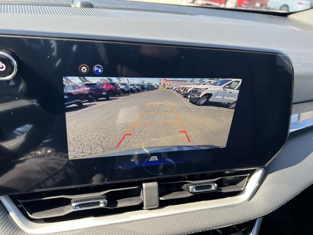 new 2026 Chevrolet Equinox car, priced at $33,450