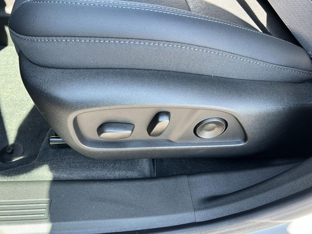 new 2026 Chevrolet Equinox car, priced at $33,450