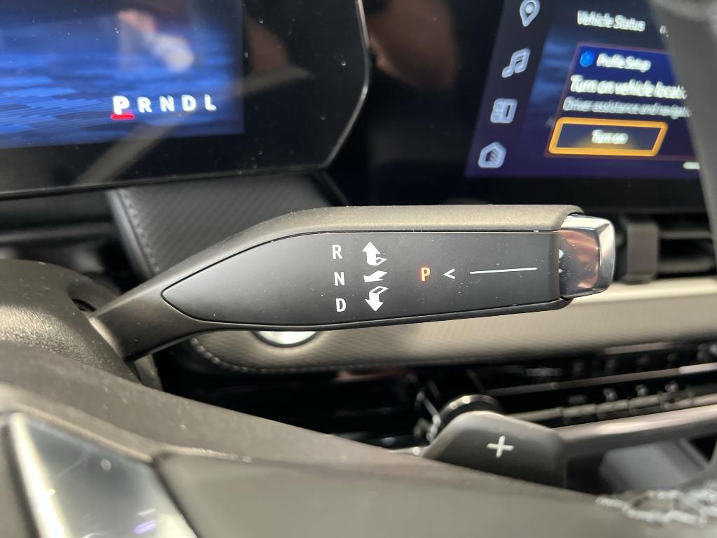 new 2026 Chevrolet Equinox car, priced at $28,295