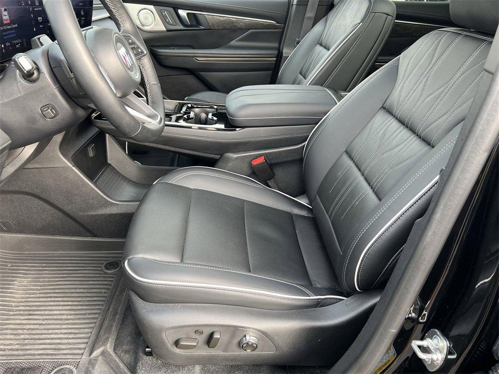 used 2025 Buick Enclave car, priced at $53,550