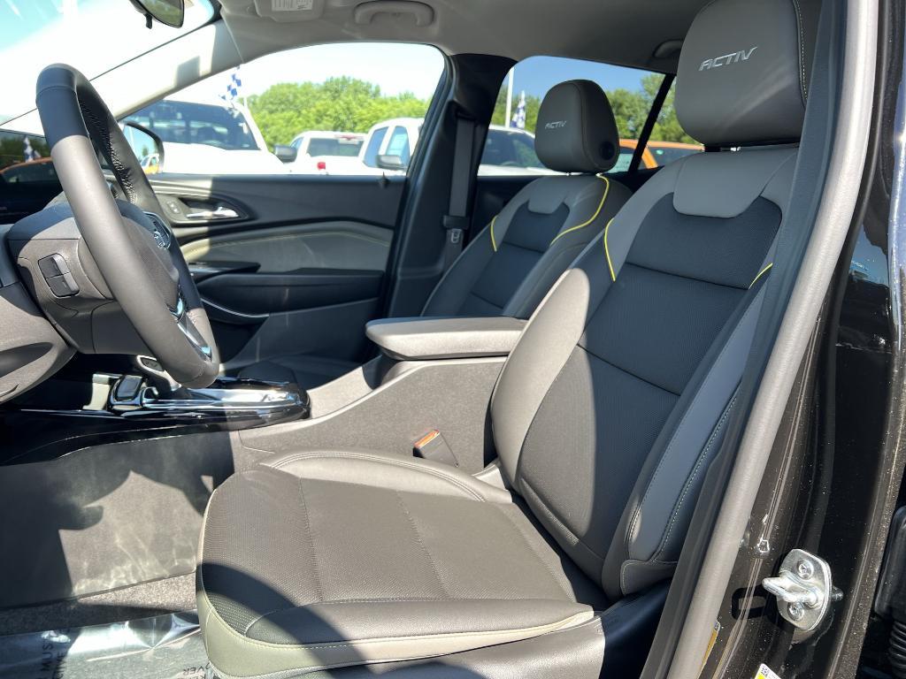 new 2025 Chevrolet Trax car, priced at $24,896