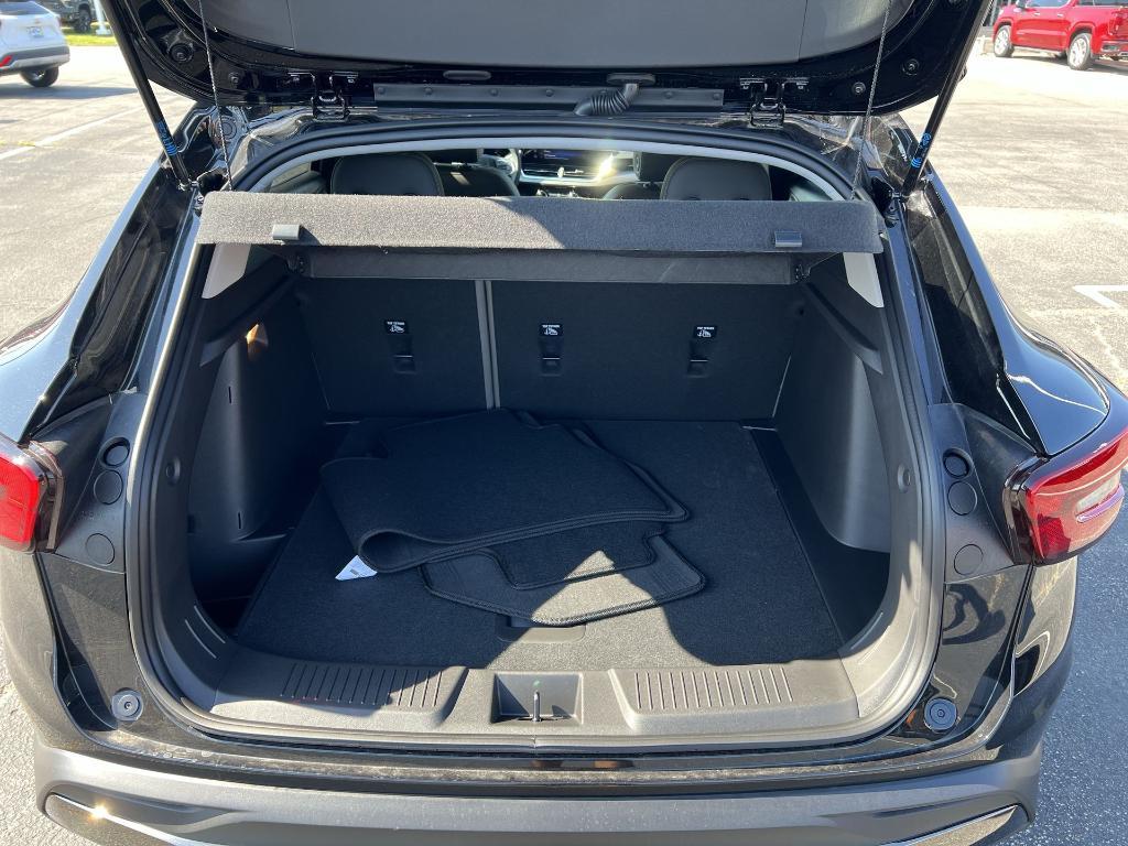 new 2025 Chevrolet Trax car, priced at $24,896