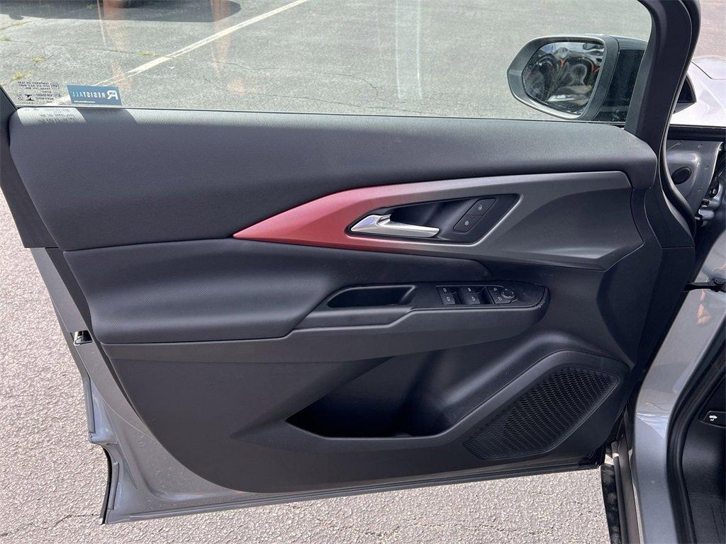new 2025 Chevrolet Equinox EV car, priced at $39,810