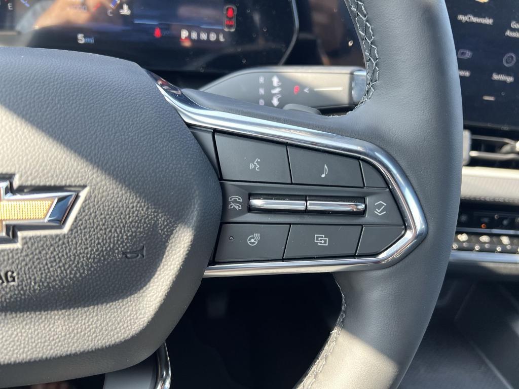 new 2026 Chevrolet Equinox car, priced at $32,002