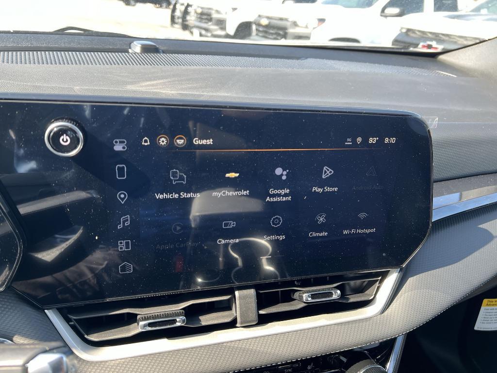 new 2026 Chevrolet Equinox car, priced at $32,002
