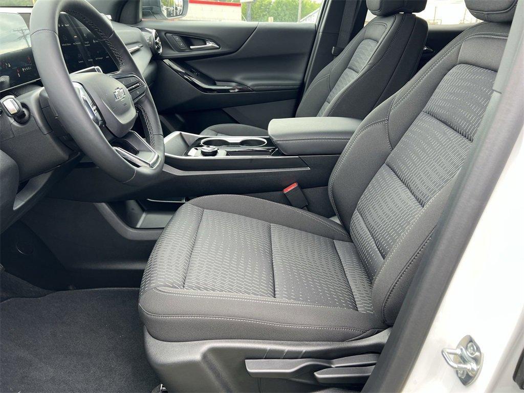 new 2026 Chevrolet Equinox car, priced at $29,488