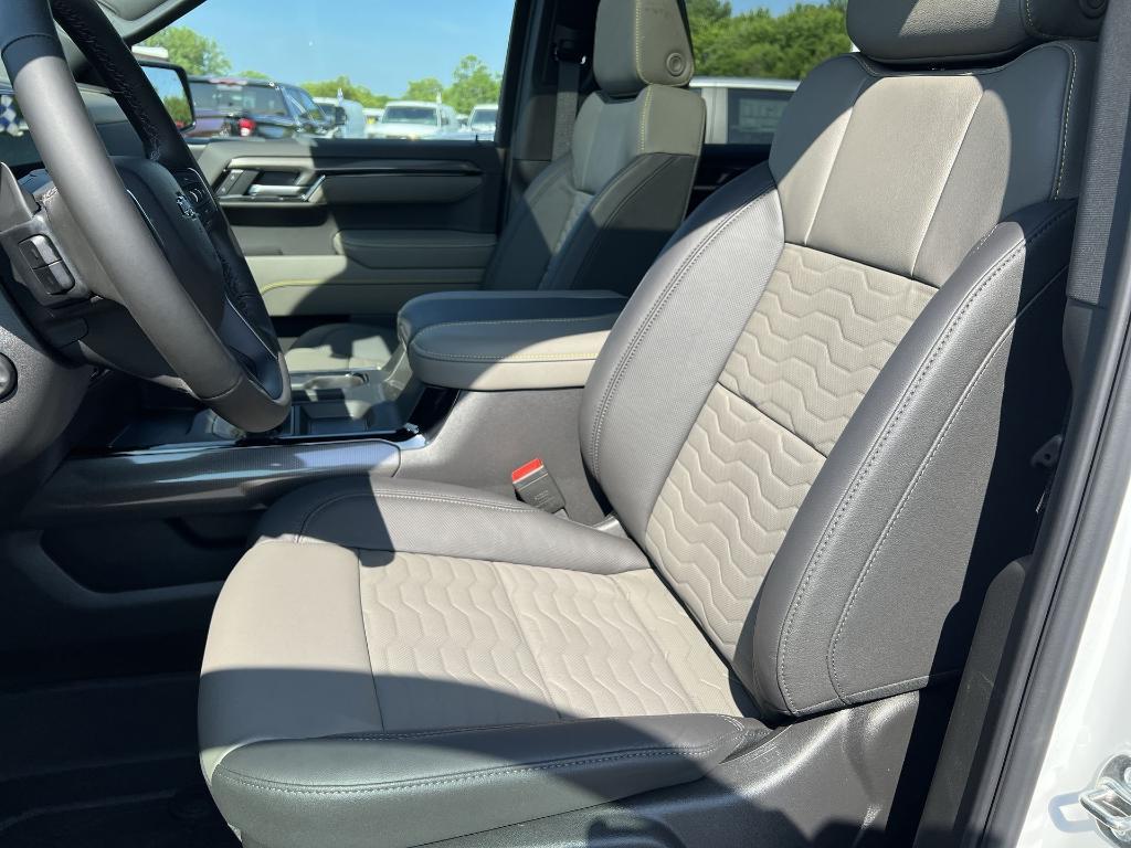 new 2025 Chevrolet Silverado 1500 car, priced at $70,688