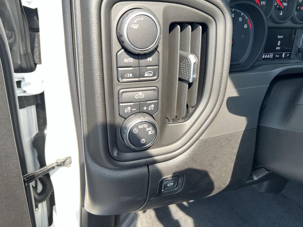 new 2025 Chevrolet Silverado 1500 car, priced at $44,551