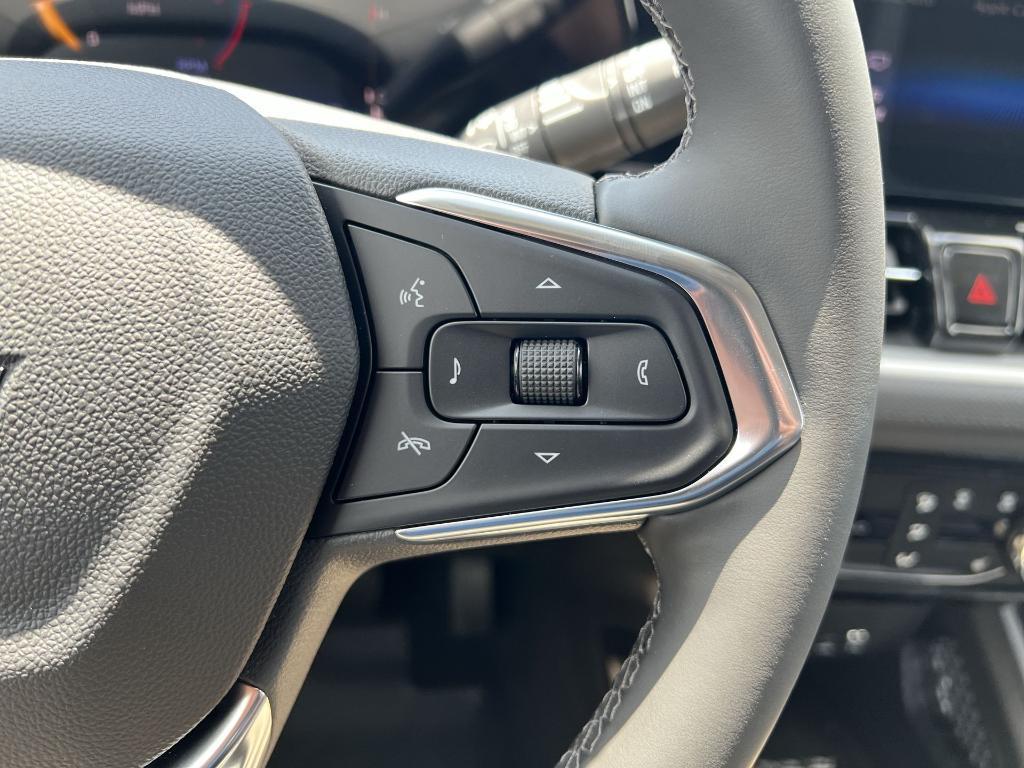 new 2025 Chevrolet TrailBlazer car, priced at $27,096
