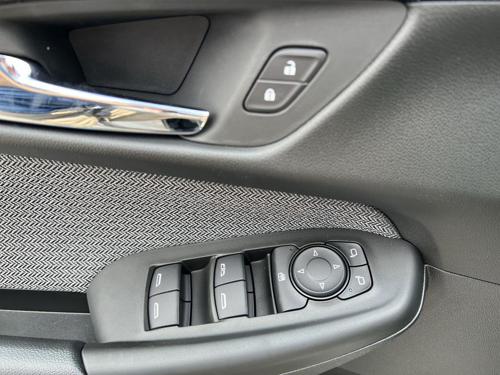 new 2025 Chevrolet TrailBlazer car, priced at $27,096