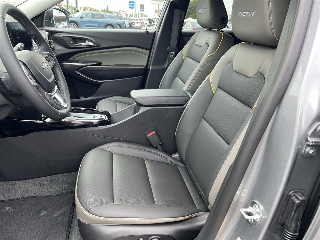 new 2025 Chevrolet Trax car, priced at $25,191