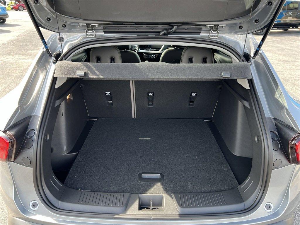new 2025 Chevrolet Trax car, priced at $26,750