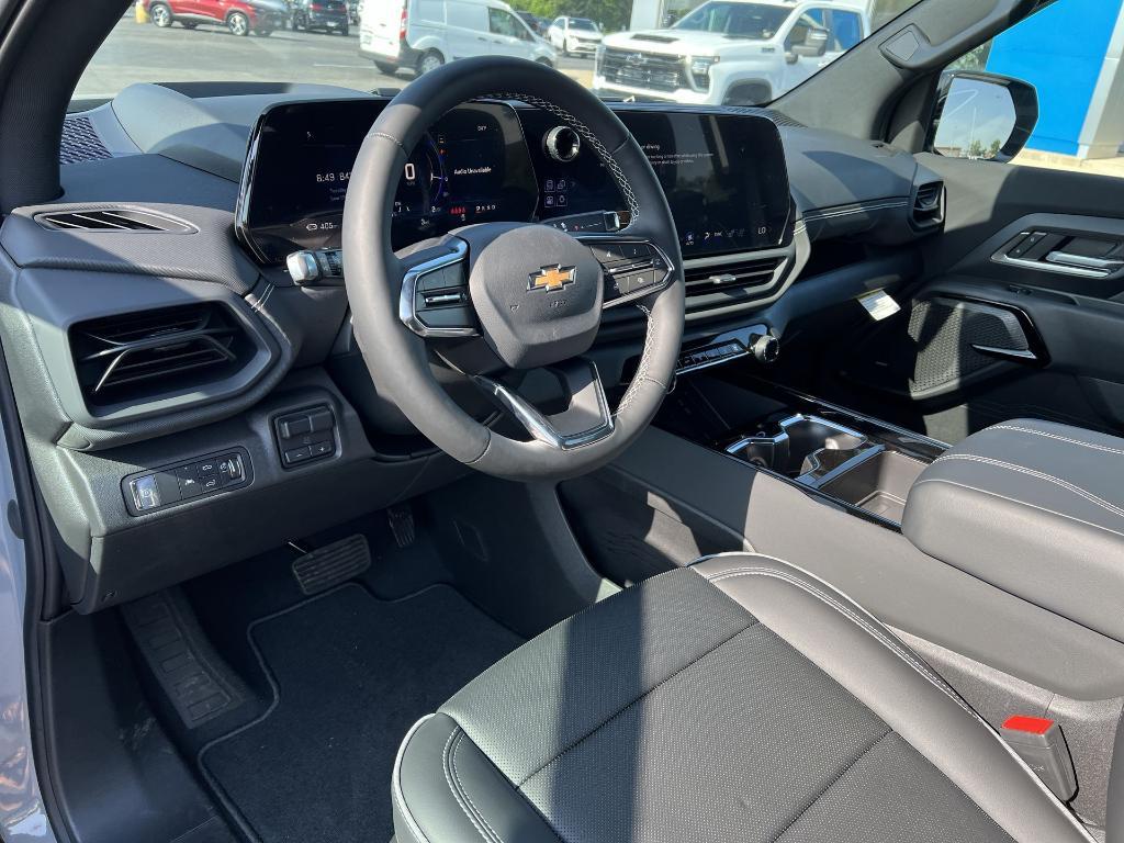 new 2025 Chevrolet Silverado EV car, priced at $70,181