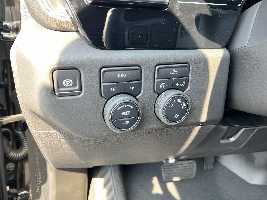 new 2025 Chevrolet Silverado 1500 car, priced at $47,411